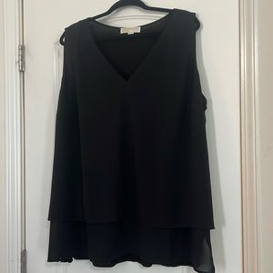 Michael Kors black v-neck sleeveless blouse size 3X